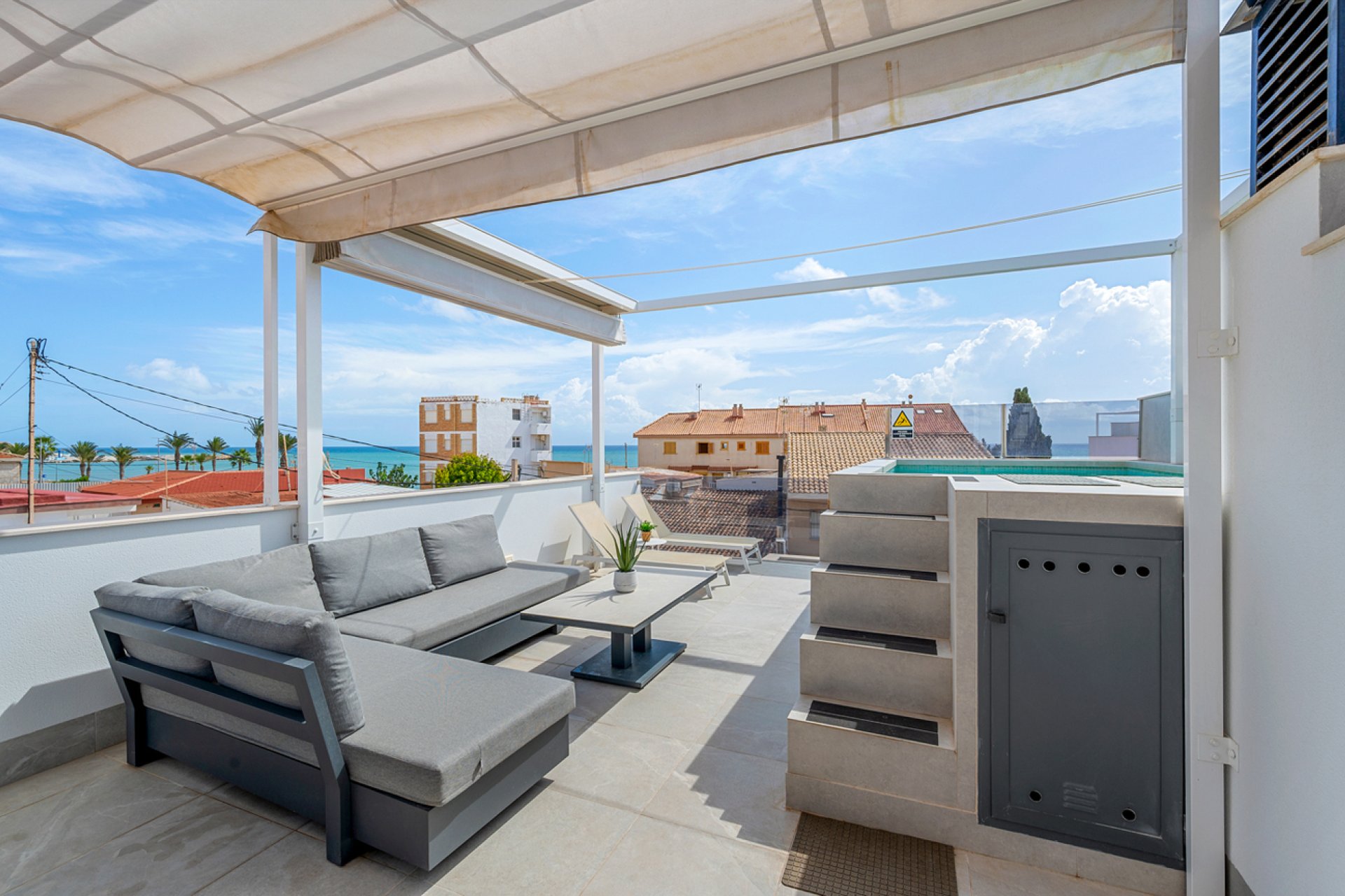 Herverkoop - Semi Detached -
Torre de la Horadada - Costa Blanca