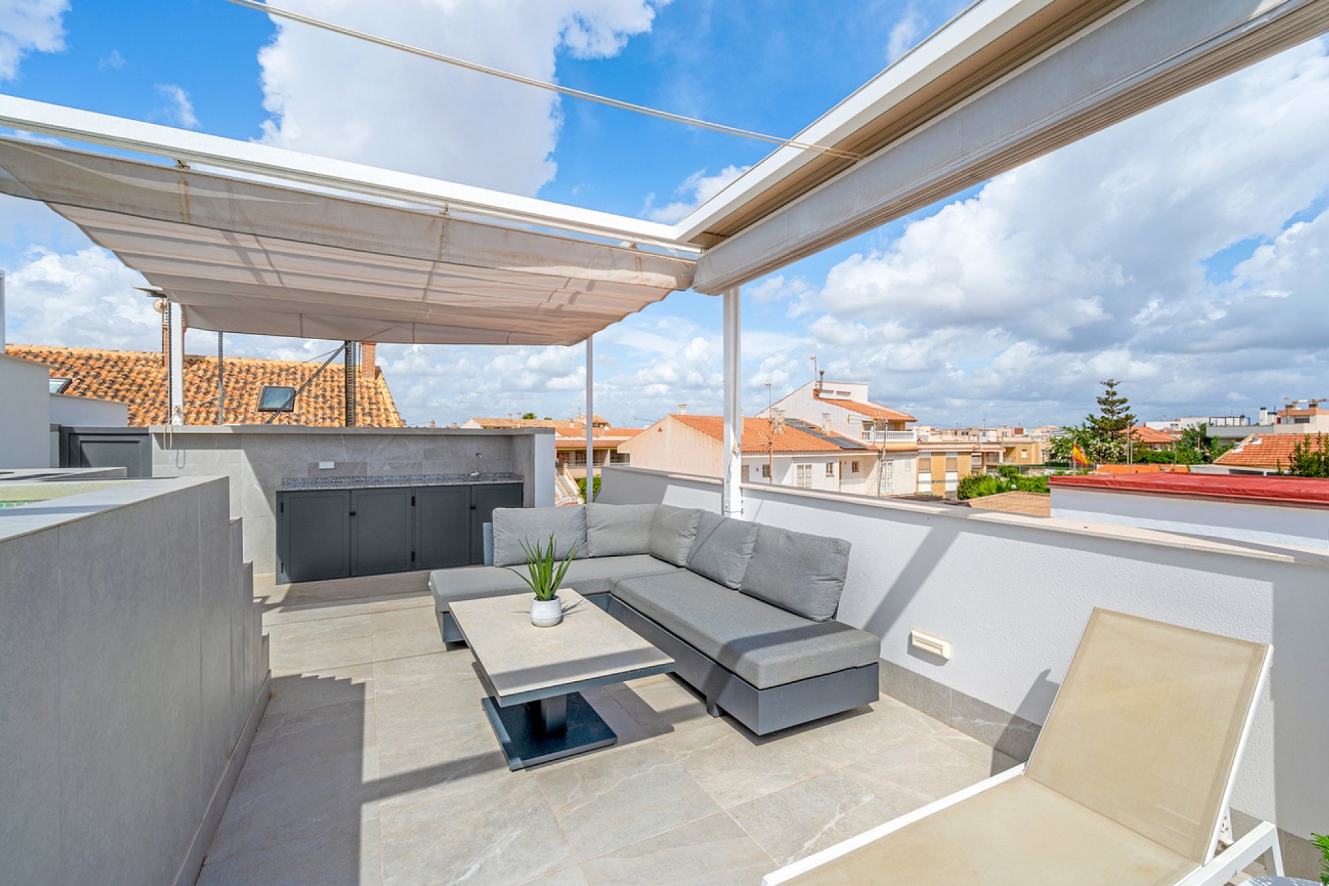 Herverkoop - Semi Detached -
Torre de la Horadada - Costa Blanca