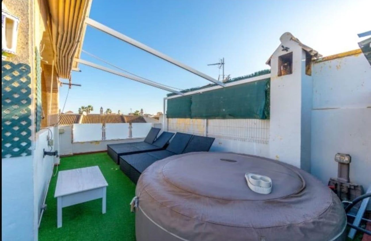 Herverkoop - Semi Detached -
Torrevieja - Aguas Nuevas