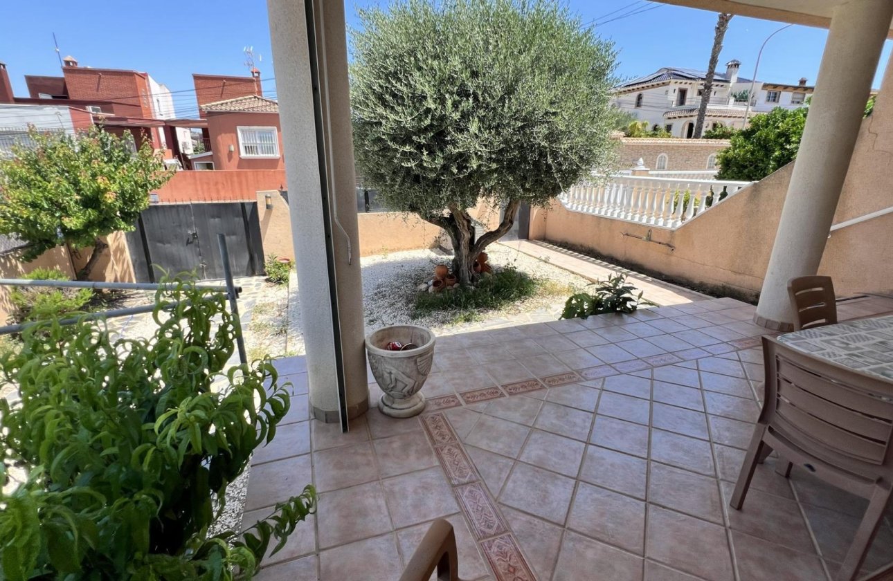 Herverkoop - Semi Detached -
Torrevieja - Aguas Nuevas