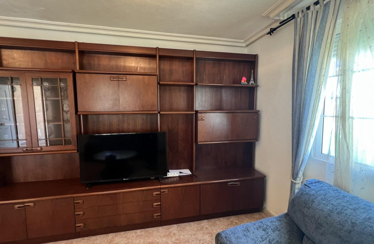 Herverkoop - Semi Detached -
Torrevieja - Aguas Nuevas