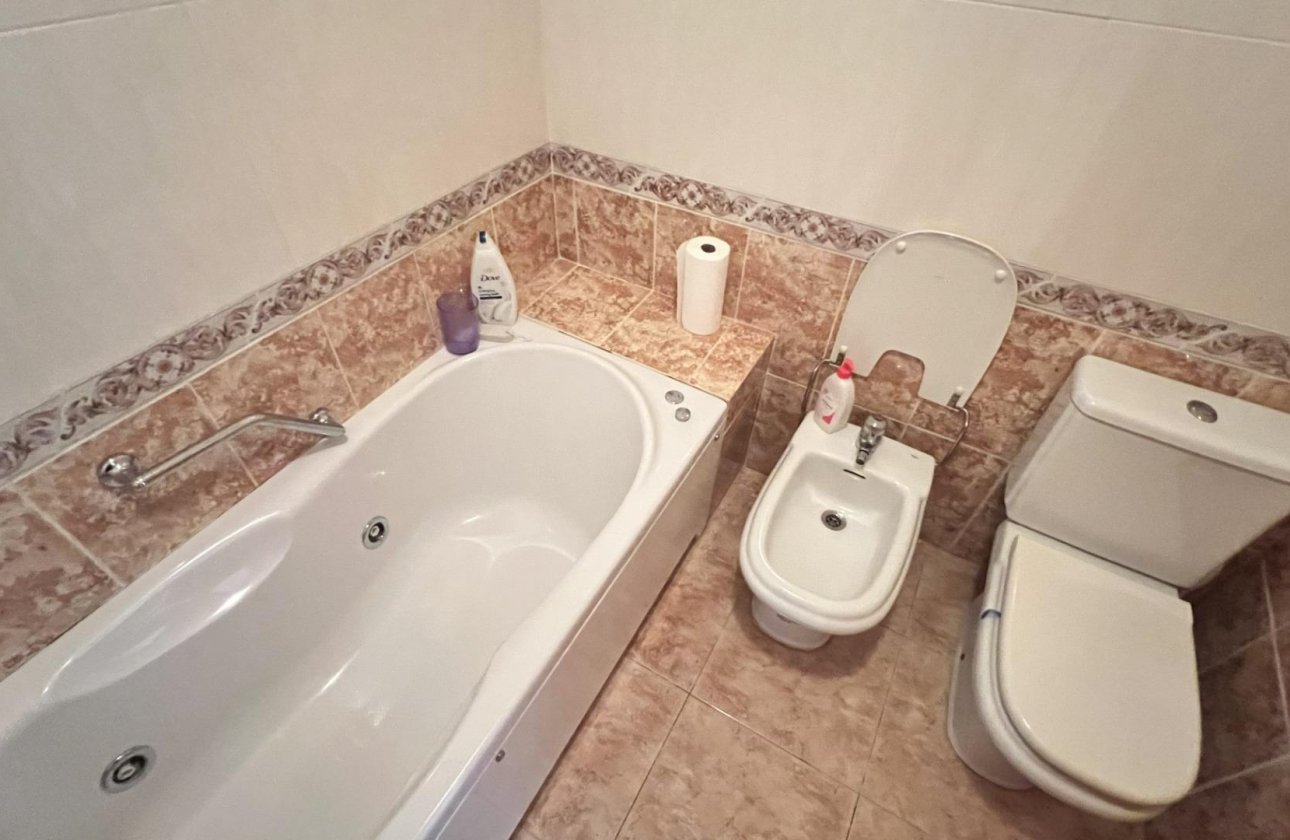 Herverkoop - Semi Detached -
Torrevieja - Aguas Nuevas