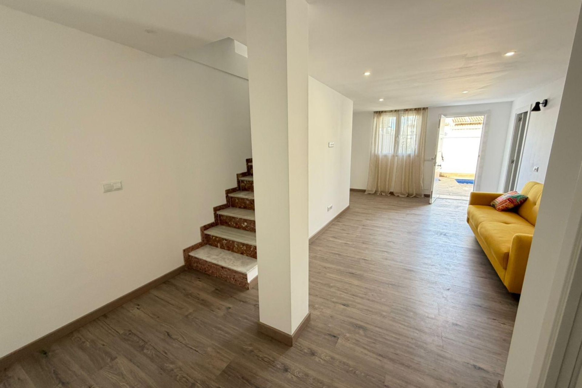Herverkoop - Semi Detached -
Torrevieja - Cabo Cervera
