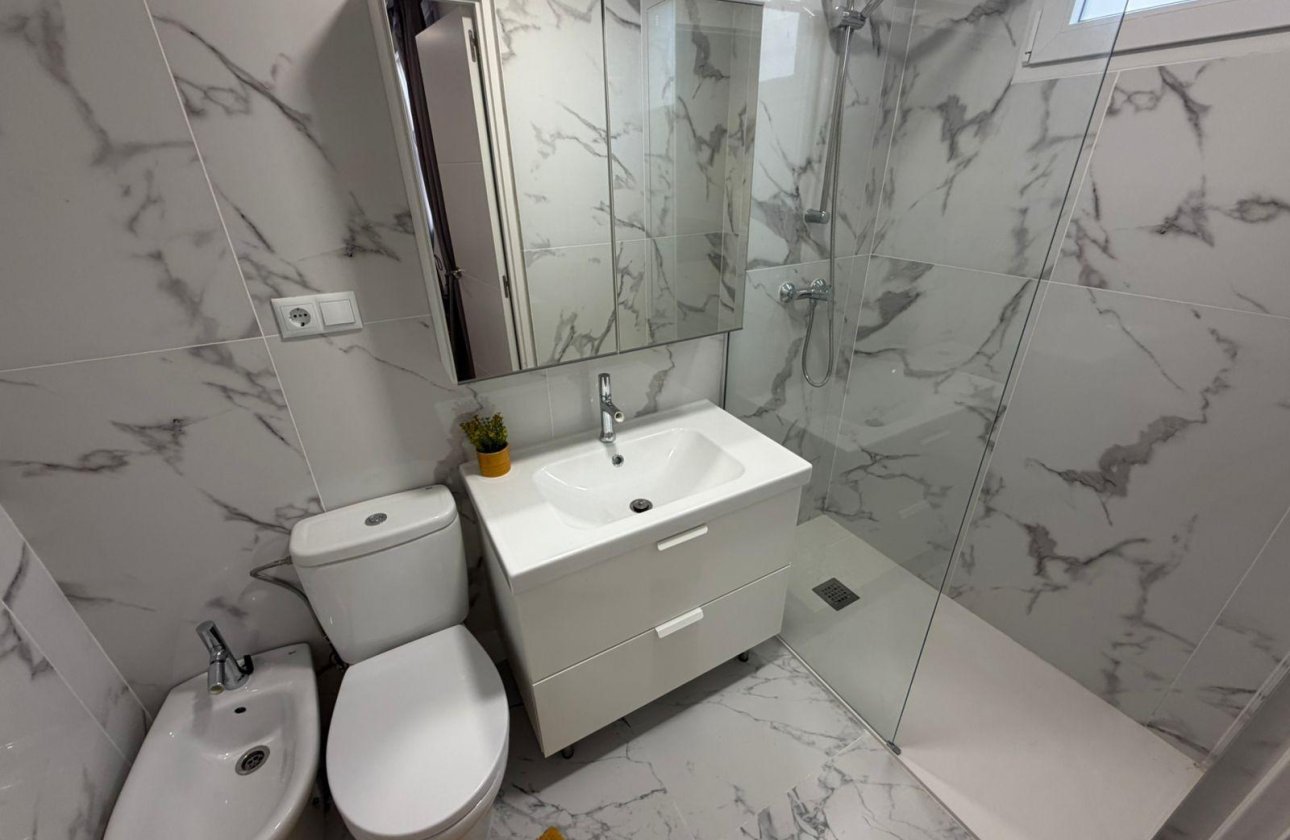 Herverkoop - Semi Detached -
Torrevieja - Cabo Cervera