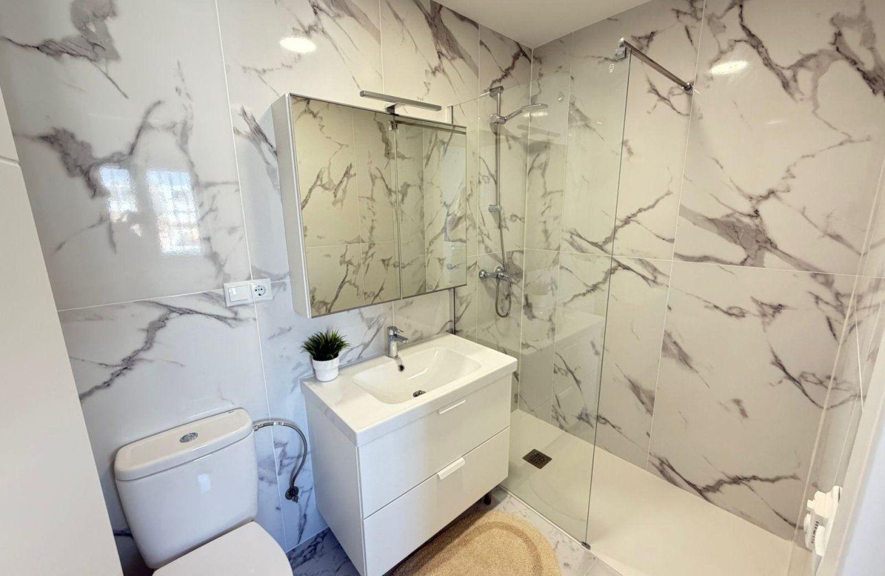 Herverkoop - Semi Detached -
Torrevieja - Cabo Cervera