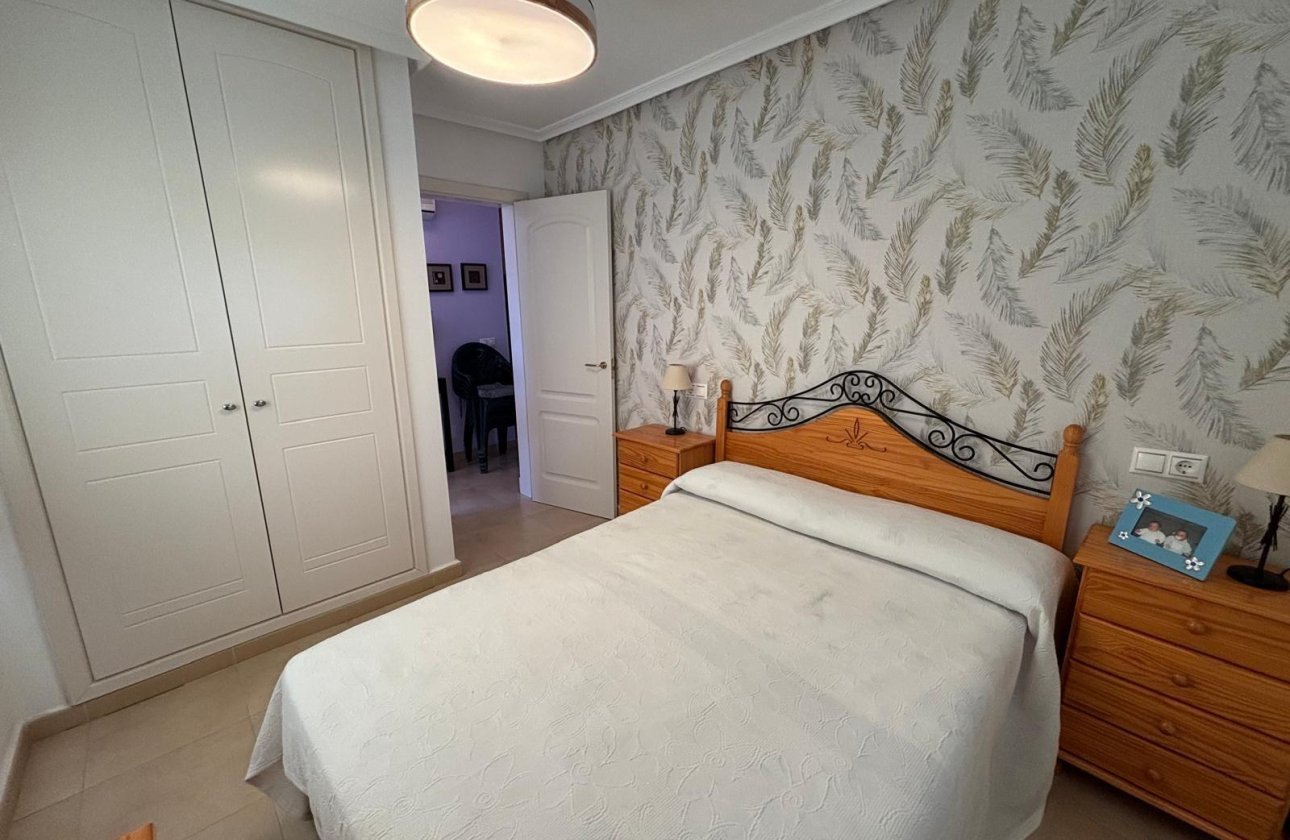 Herverkoop - Semi Detached -
Torrevieja - Carrefour