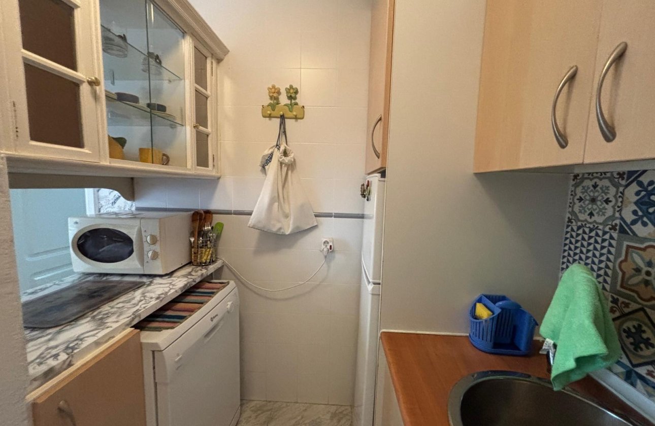 Herverkoop - Semi Detached -
Torrevieja - Carrefour