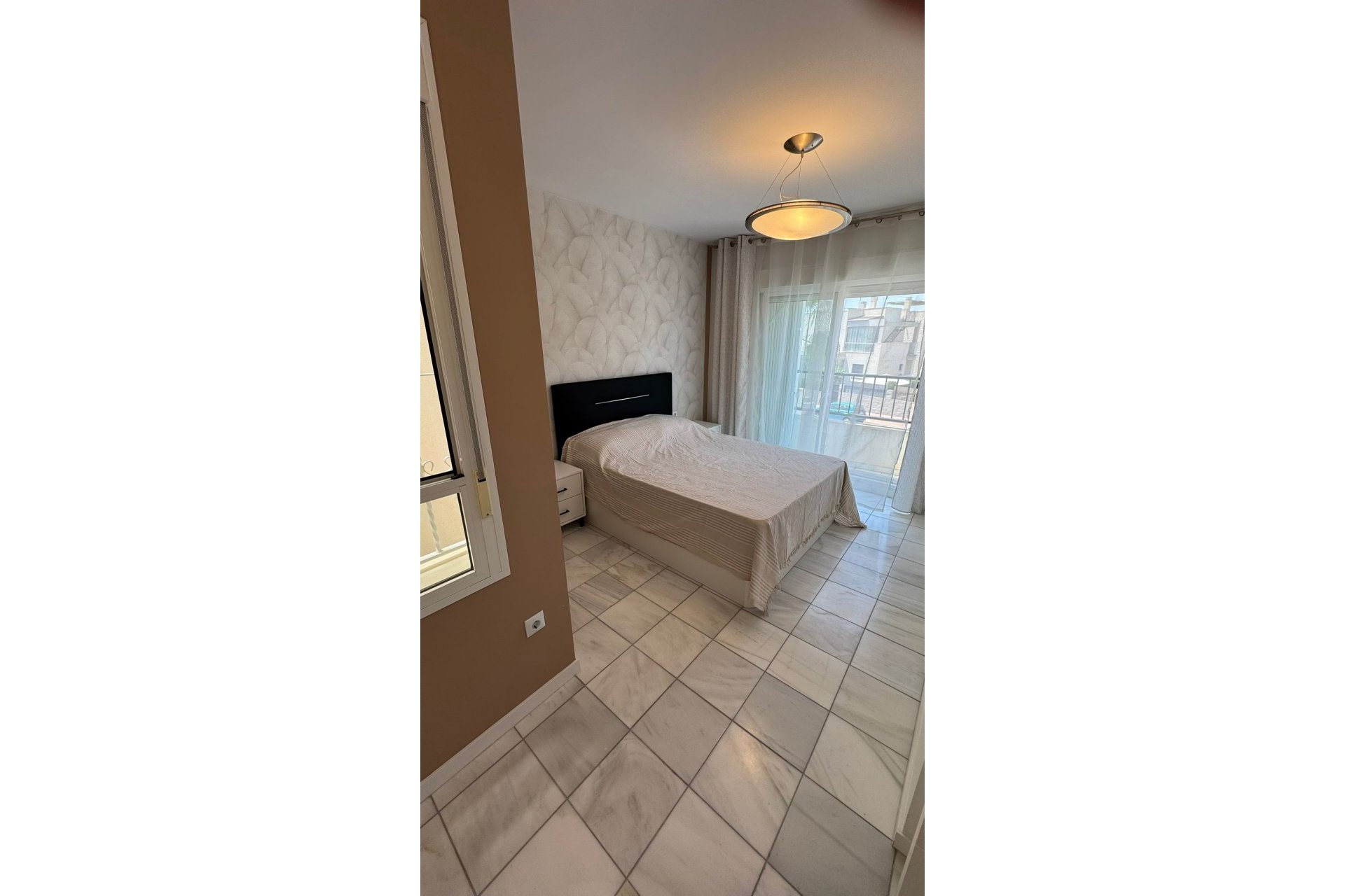 Herverkoop - Semi Detached -
Torrevieja - Costa Blanca