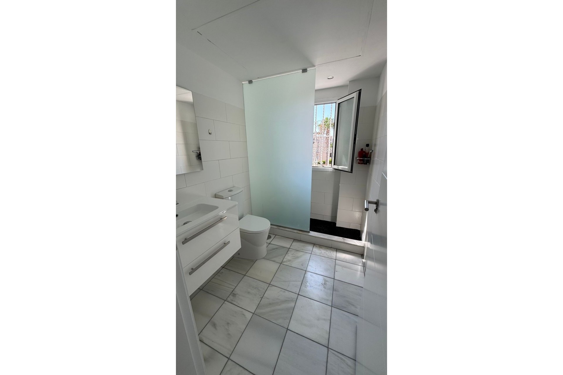 Herverkoop - Semi Detached -
Torrevieja - Costa Blanca