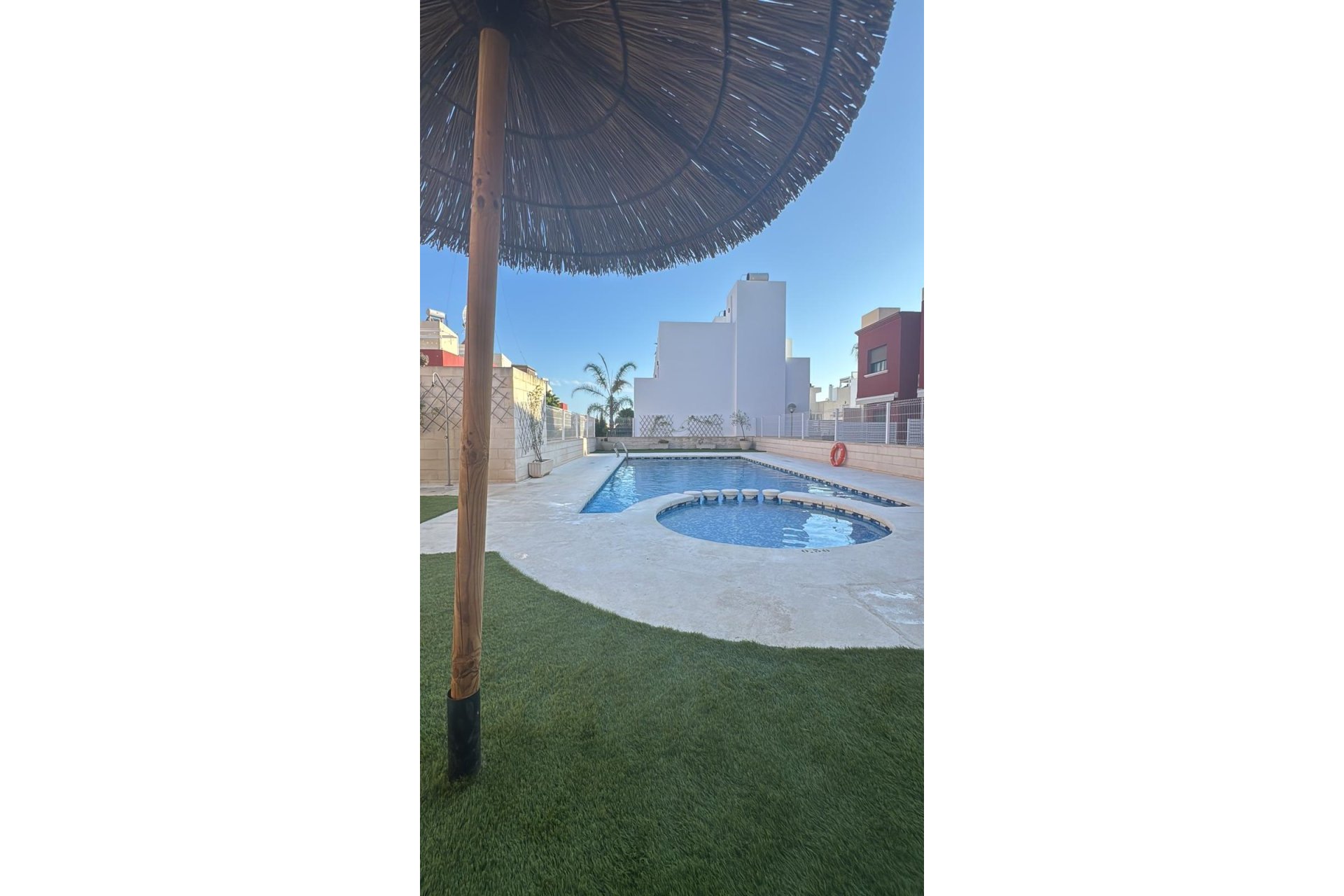 Herverkoop - Semi Detached -
Torrevieja - Costa Blanca