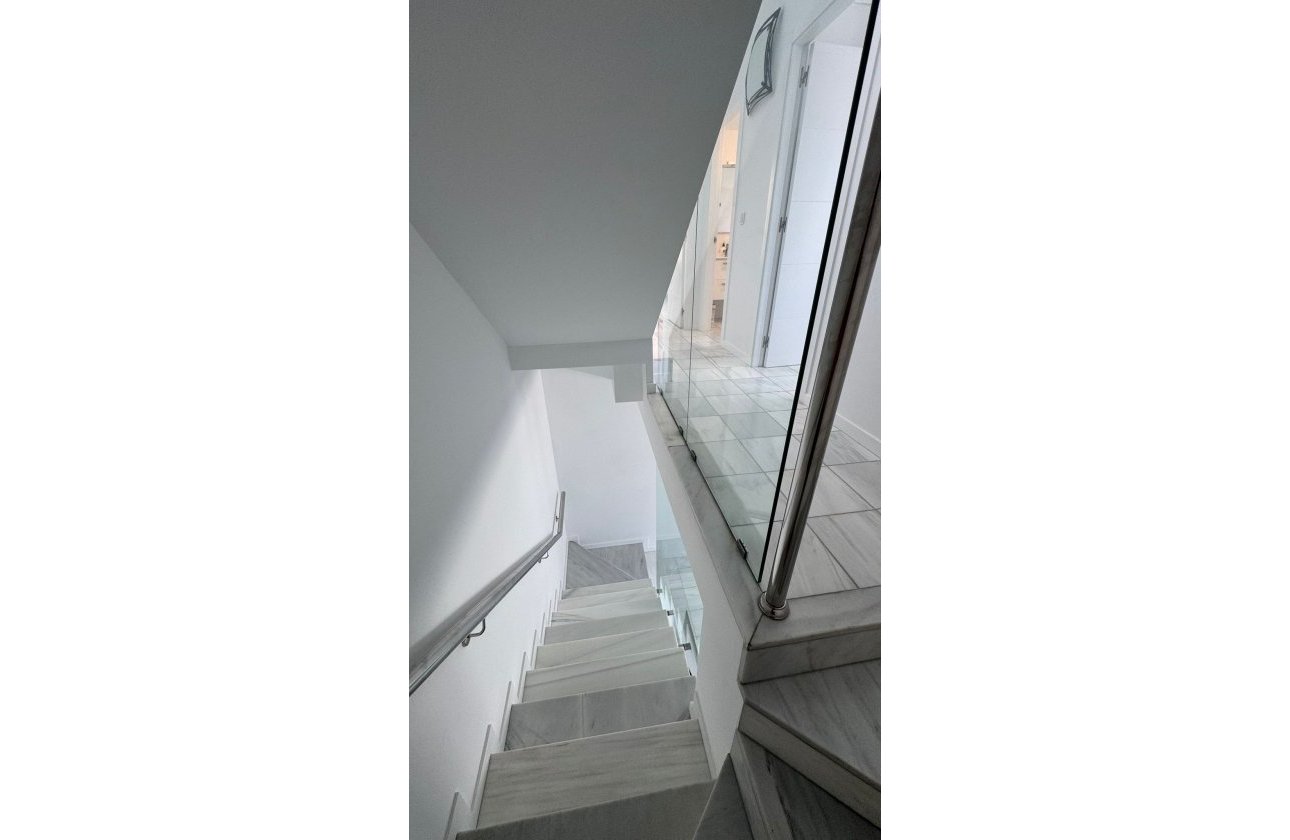 Herverkoop - Semi Detached -
Torrevieja - Costa Blanca