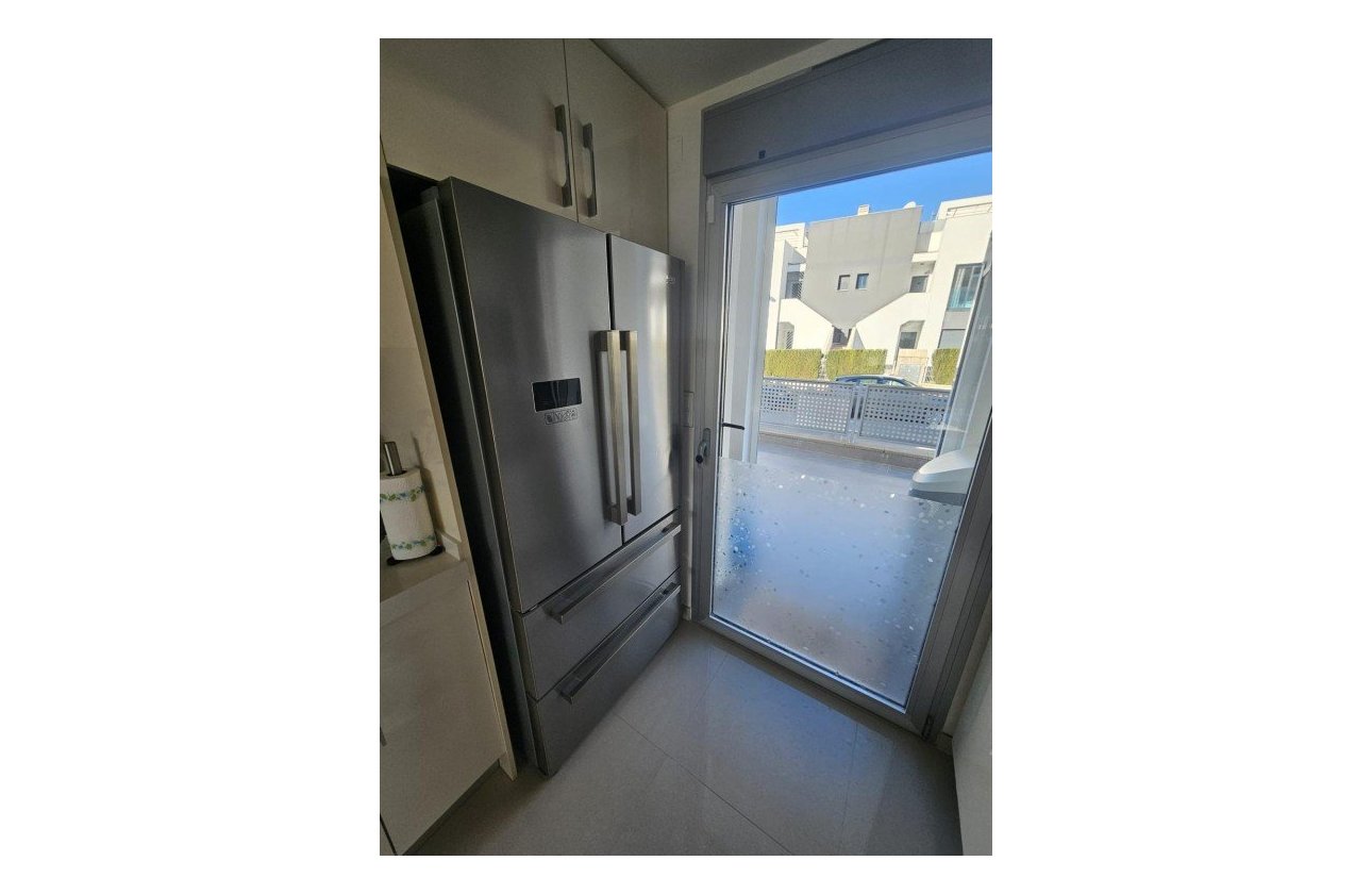 Herverkoop - Semi Detached -
Torrevieja - Costa Blanca