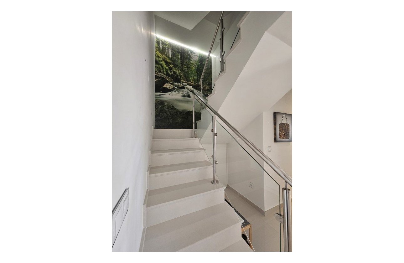 Herverkoop - Semi Detached -
Torrevieja - Costa Blanca