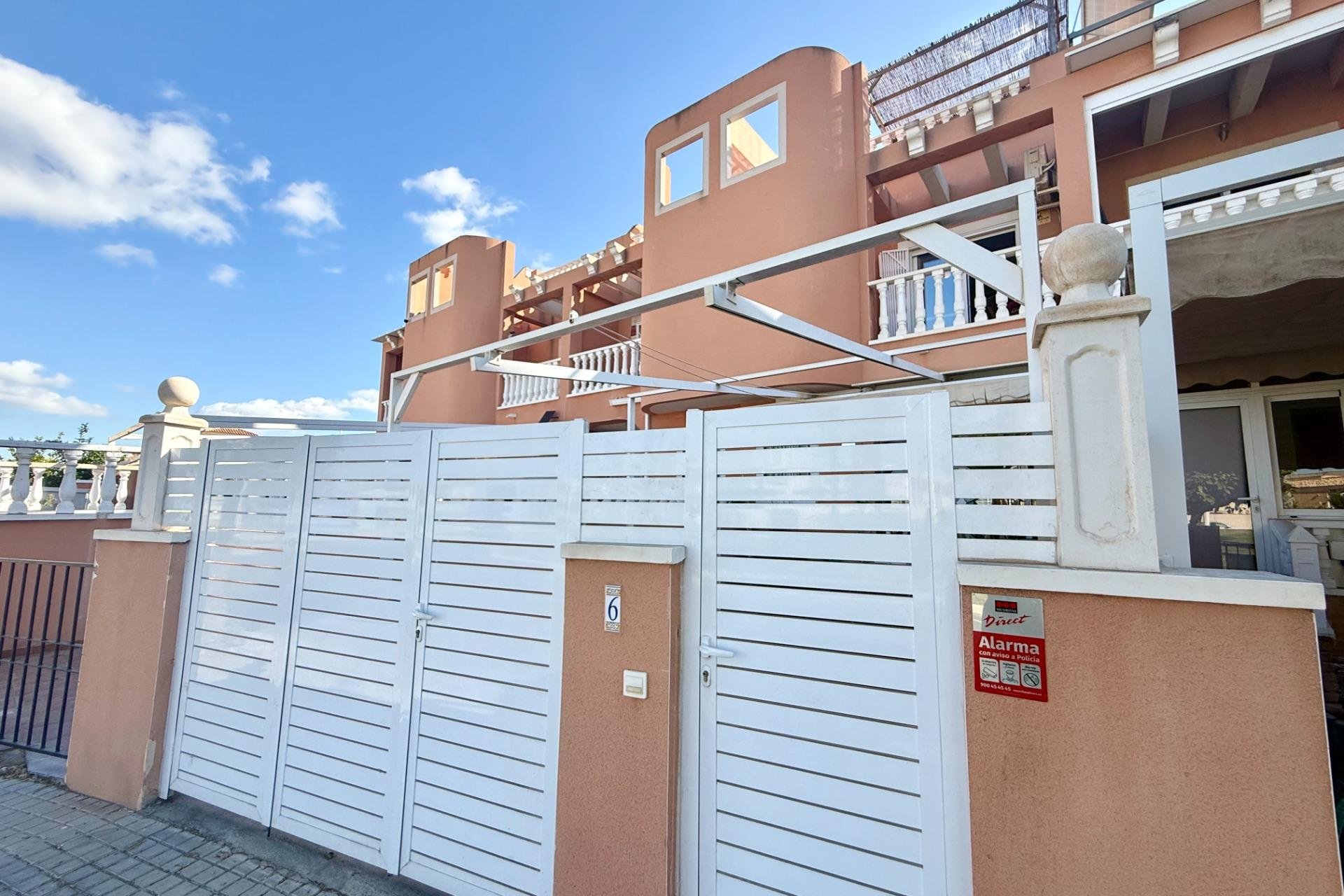 Herverkoop - Semi Detached -
Torrevieja - El Limonar