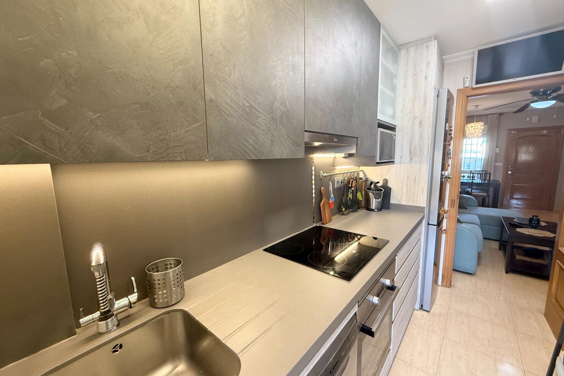 Herverkoop - Semi Detached -
Torrevieja - El Limonar