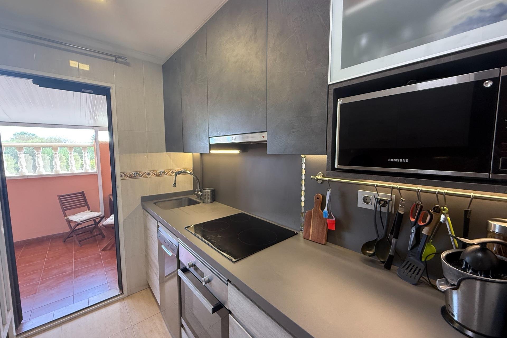 Herverkoop - Semi Detached -
Torrevieja - El Limonar