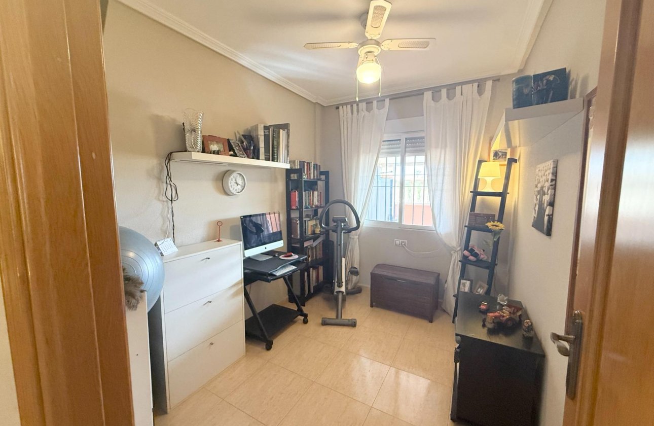 Herverkoop - Semi Detached -
Torrevieja - El Limonar