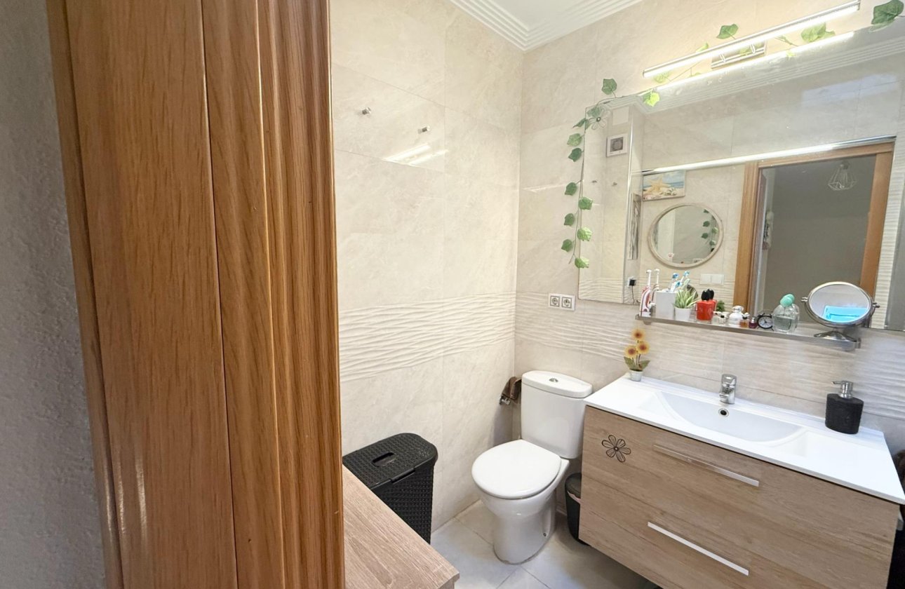 Herverkoop - Semi Detached -
Torrevieja - El Limonar