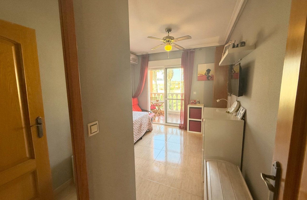 Herverkoop - Semi Detached -
Torrevieja - El Limonar