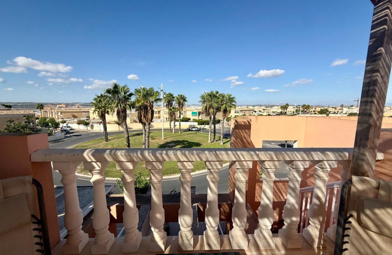 Herverkoop - Semi Detached -
Torrevieja - El Limonar