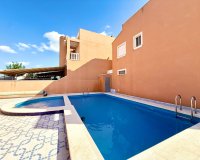 Herverkoop - Semi Detached -
Torrevieja - El Limonar