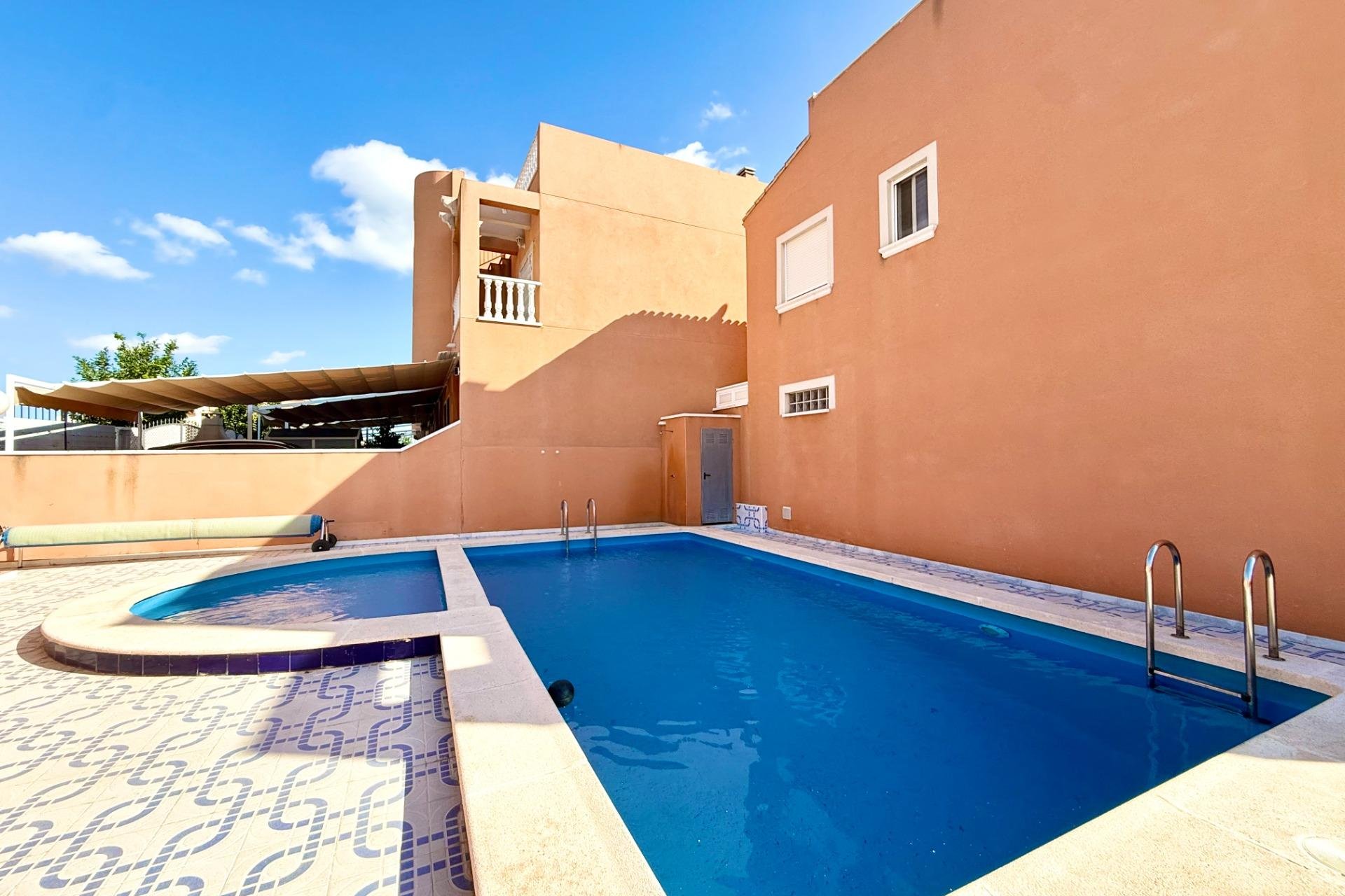 Herverkoop - Semi Detached -
Torrevieja - El Limonar