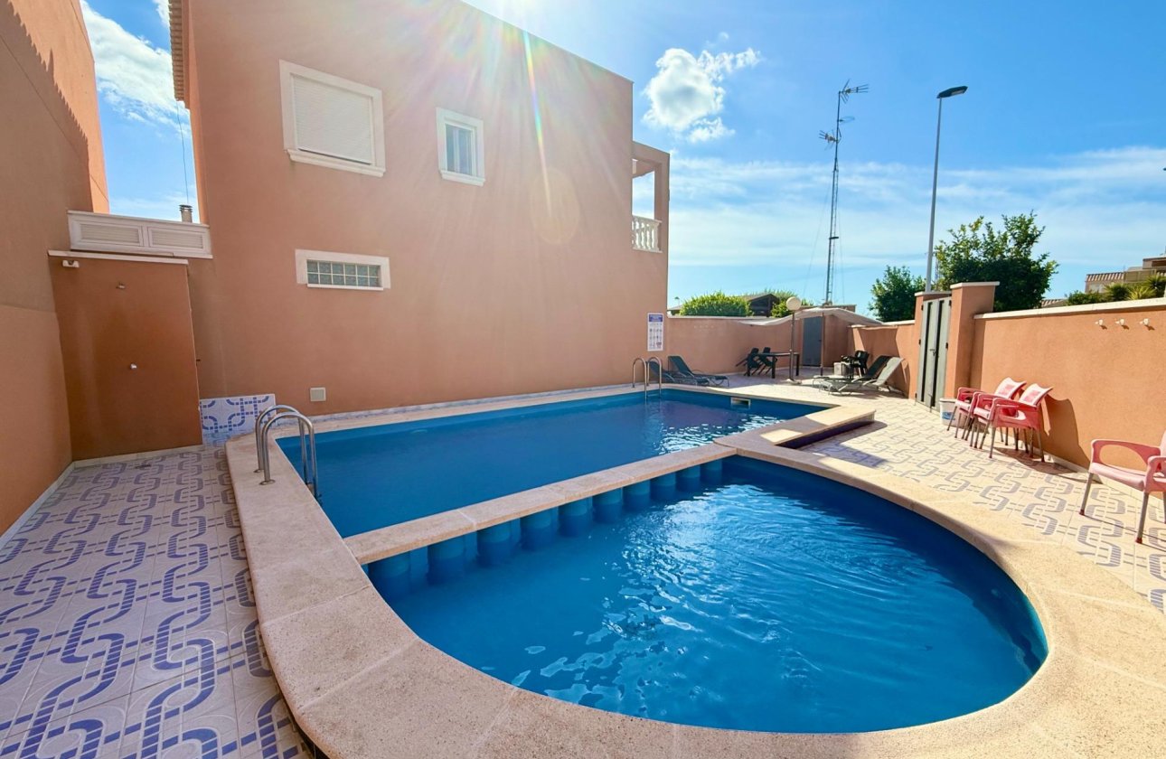 Herverkoop - Semi Detached -
Torrevieja - El Limonar