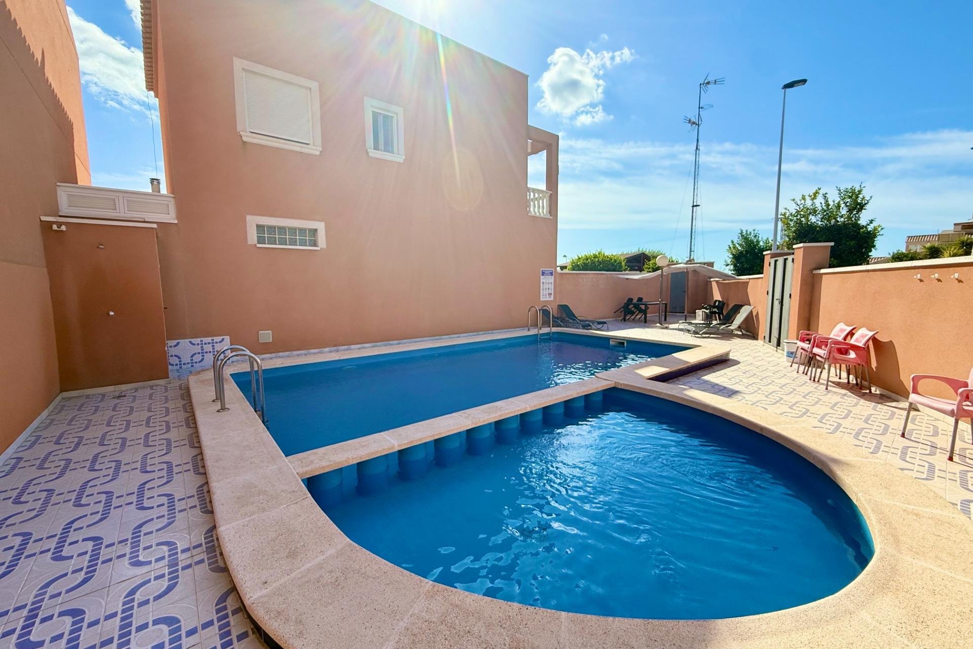 Herverkoop - Semi Detached -
Torrevieja - El Limonar
