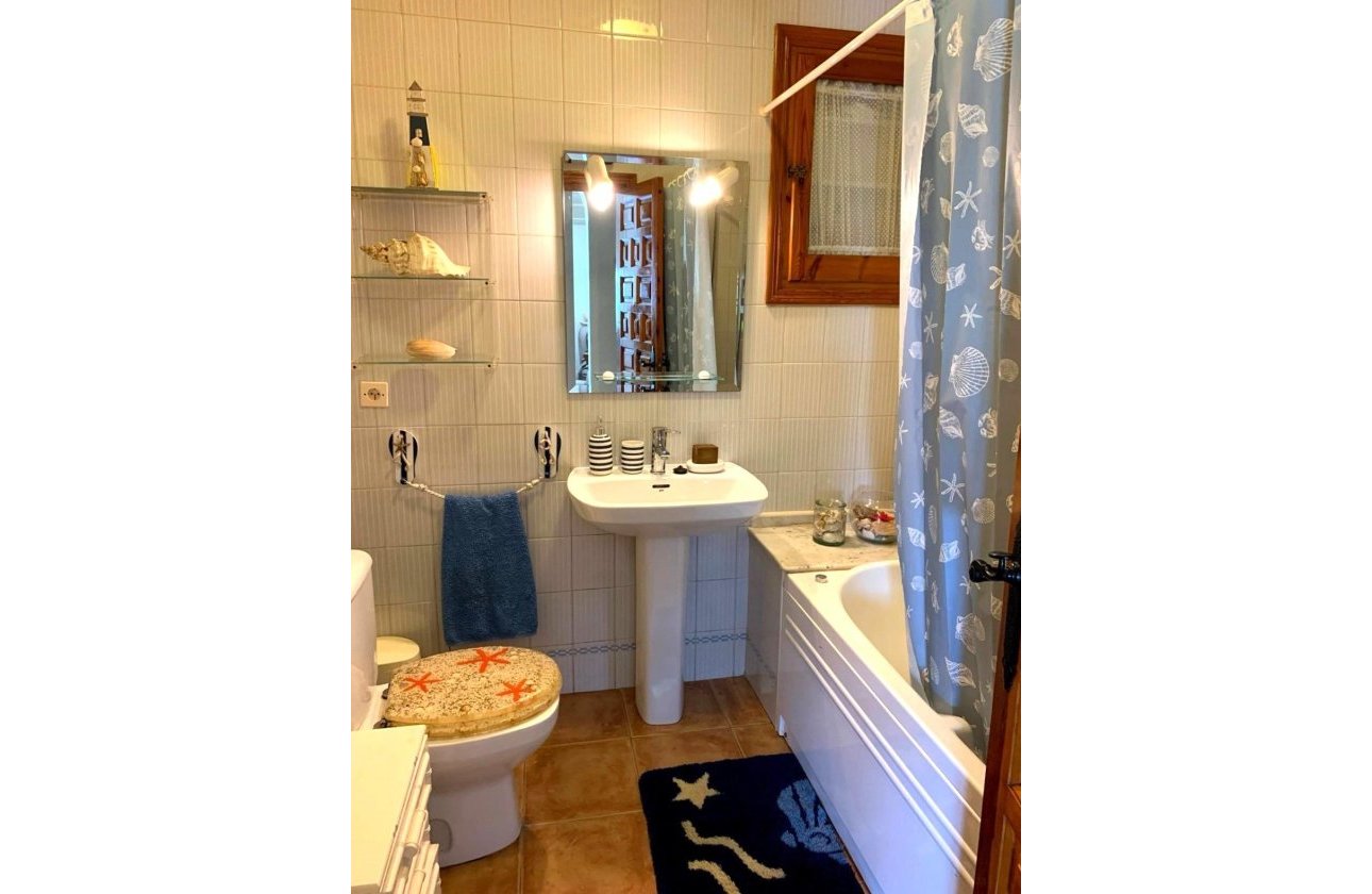 Herverkoop - Semi Detached -
Torrevieja - La Siesta - El Salado - Torreta