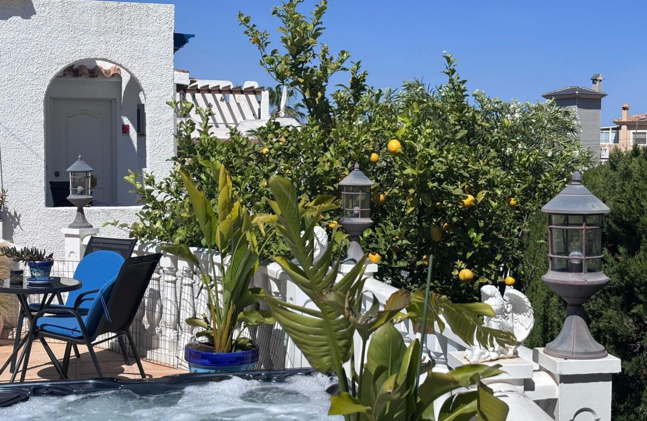 Herverkoop - Semi Detached -
Torrevieja - Los Balcones