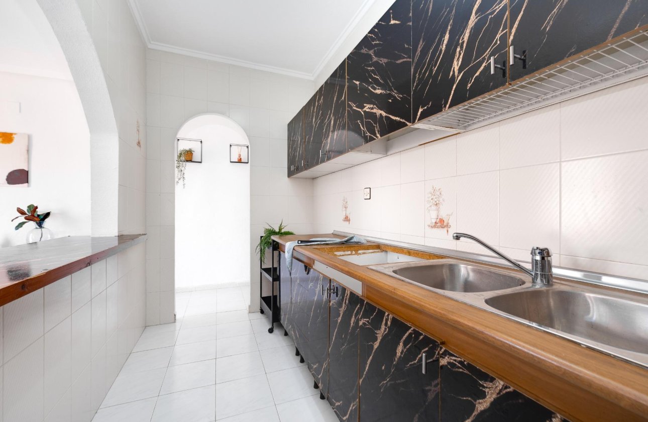 Herverkoop - Semi Detached -
Torrevieja - Nueva Torrevieja