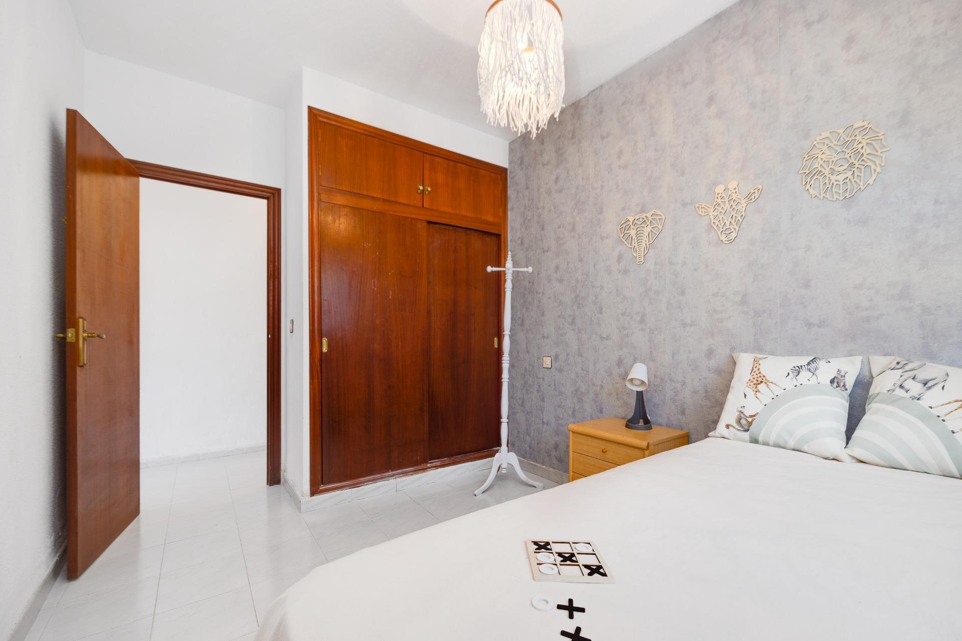 Herverkoop - Semi Detached -
Torrevieja - Nueva Torrevieja