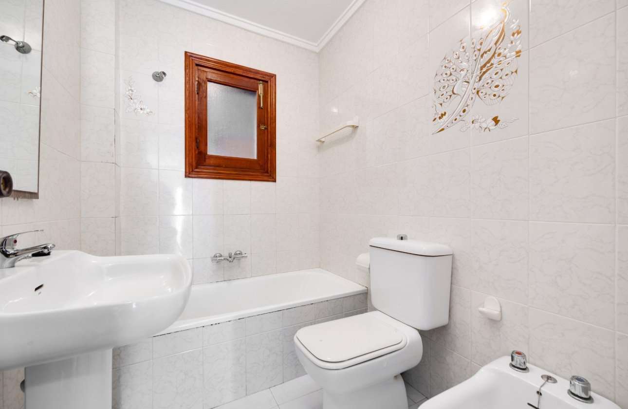 Herverkoop - Semi Detached -
Torrevieja - Nueva Torrevieja