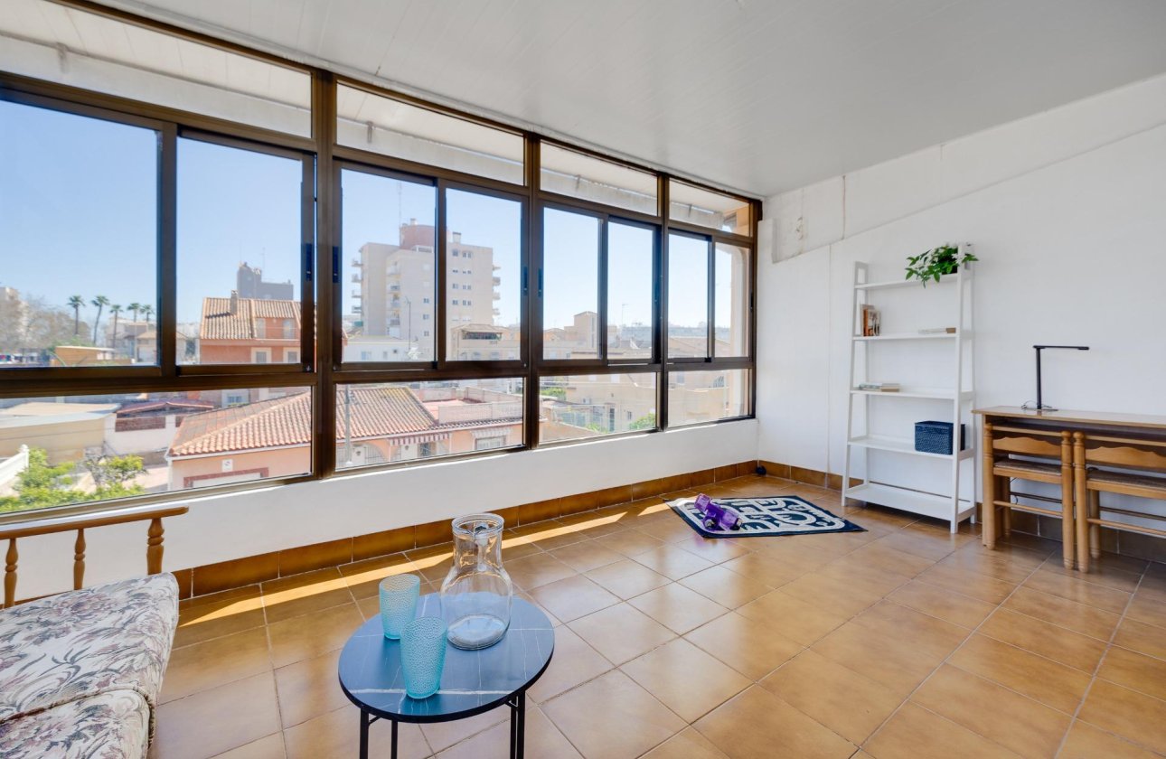 Herverkoop - Semi Detached -
Torrevieja - Nueva Torrevieja