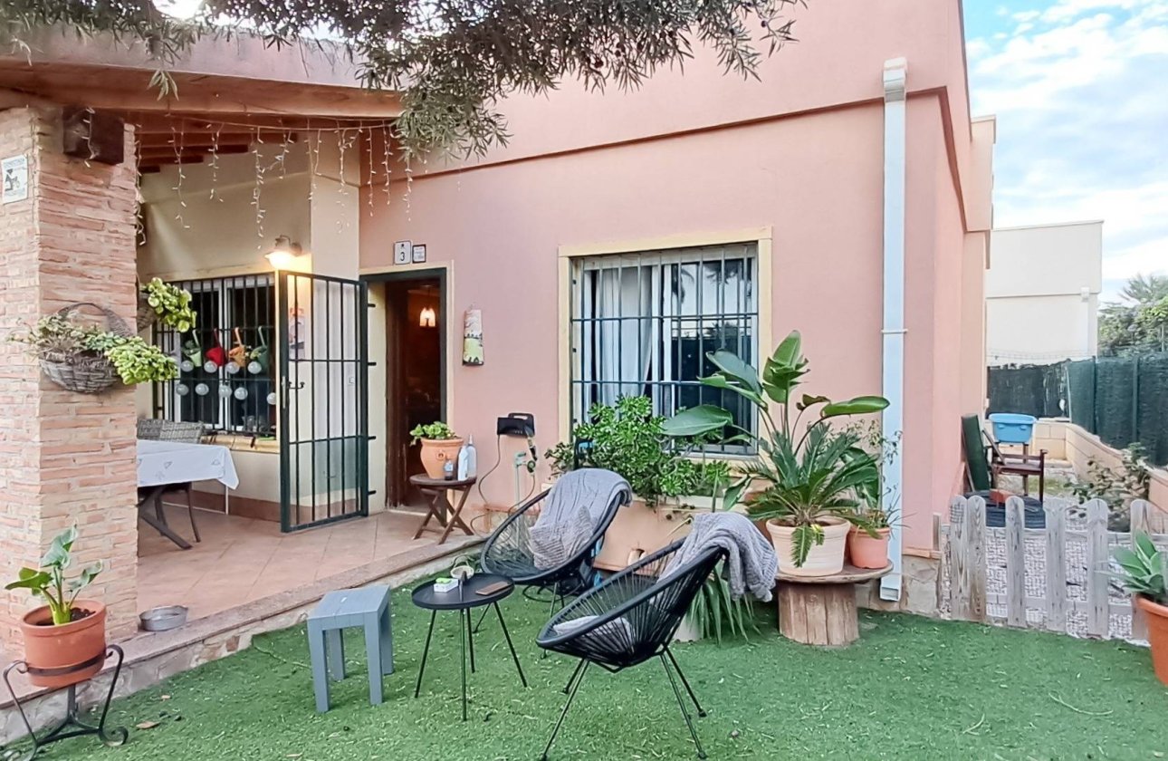 Herverkoop - Semi Detached -
Torrevieja - Parque Acuático - Sector 25