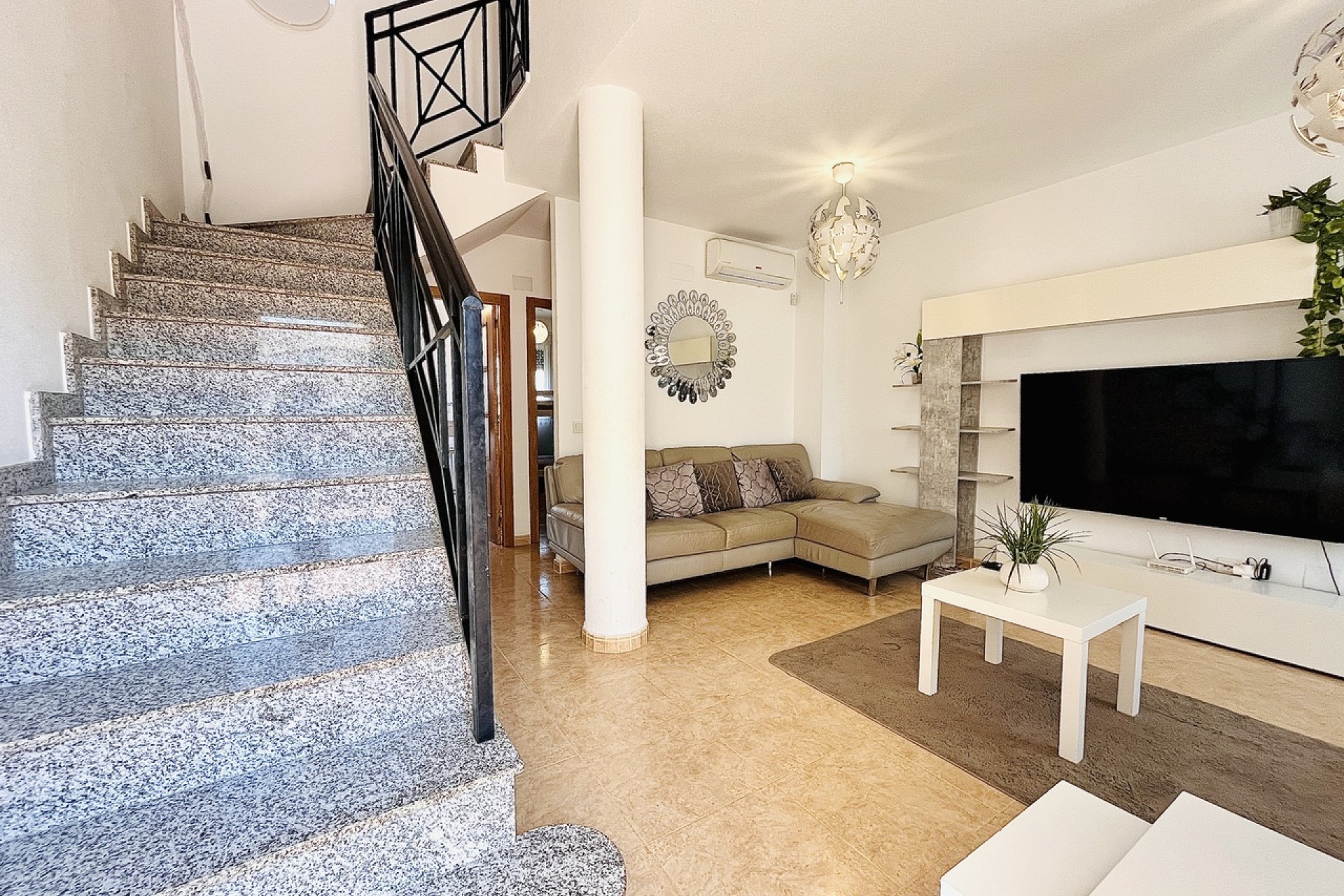 Herverkoop - Town House -
Cabo Roig - Costa Blanca