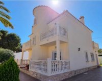 Herverkoop - Town House -
Cabo Roig - Costa Blanca