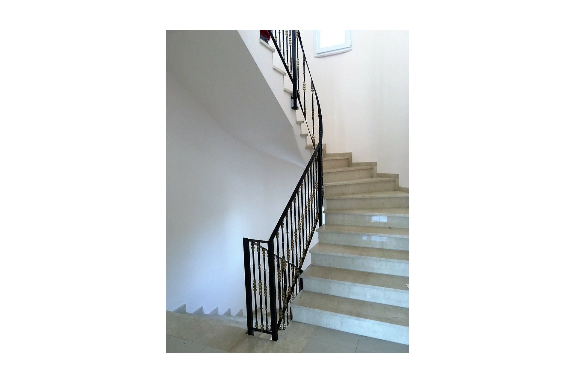 Herverkoop - Town House -
Cabo Roig - Costa Blanca