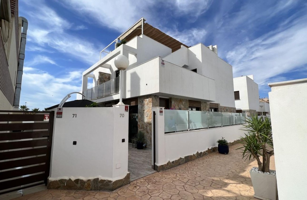 Herverkoop - Town House -
Cabo Roig - Costa Blanca
