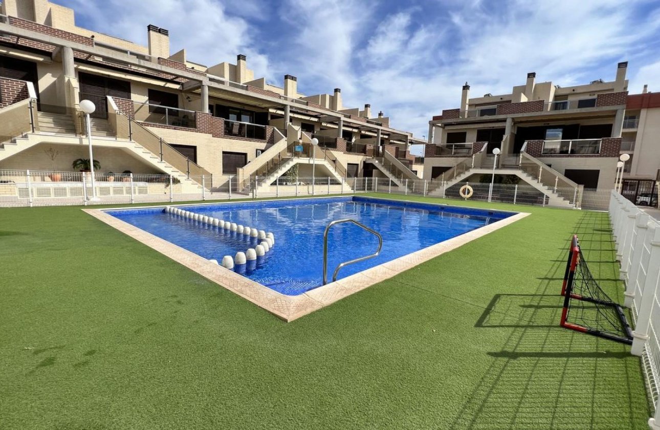 Herverkoop - Town House -
Cabo Roig - Costa Blanca