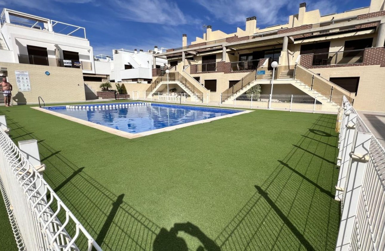 Herverkoop - Town House -
Cabo Roig - Costa Blanca