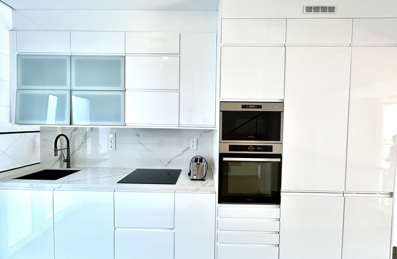 Herverkoop - Town House -
Cabo Roig - Costa Blanca