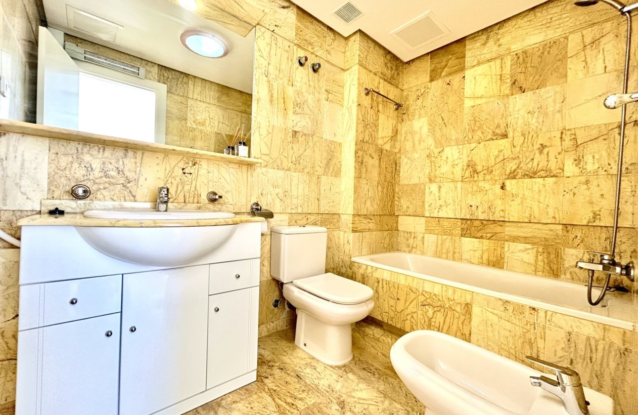 Herverkoop - Town House -
Cabo Roig - Costa Blanca