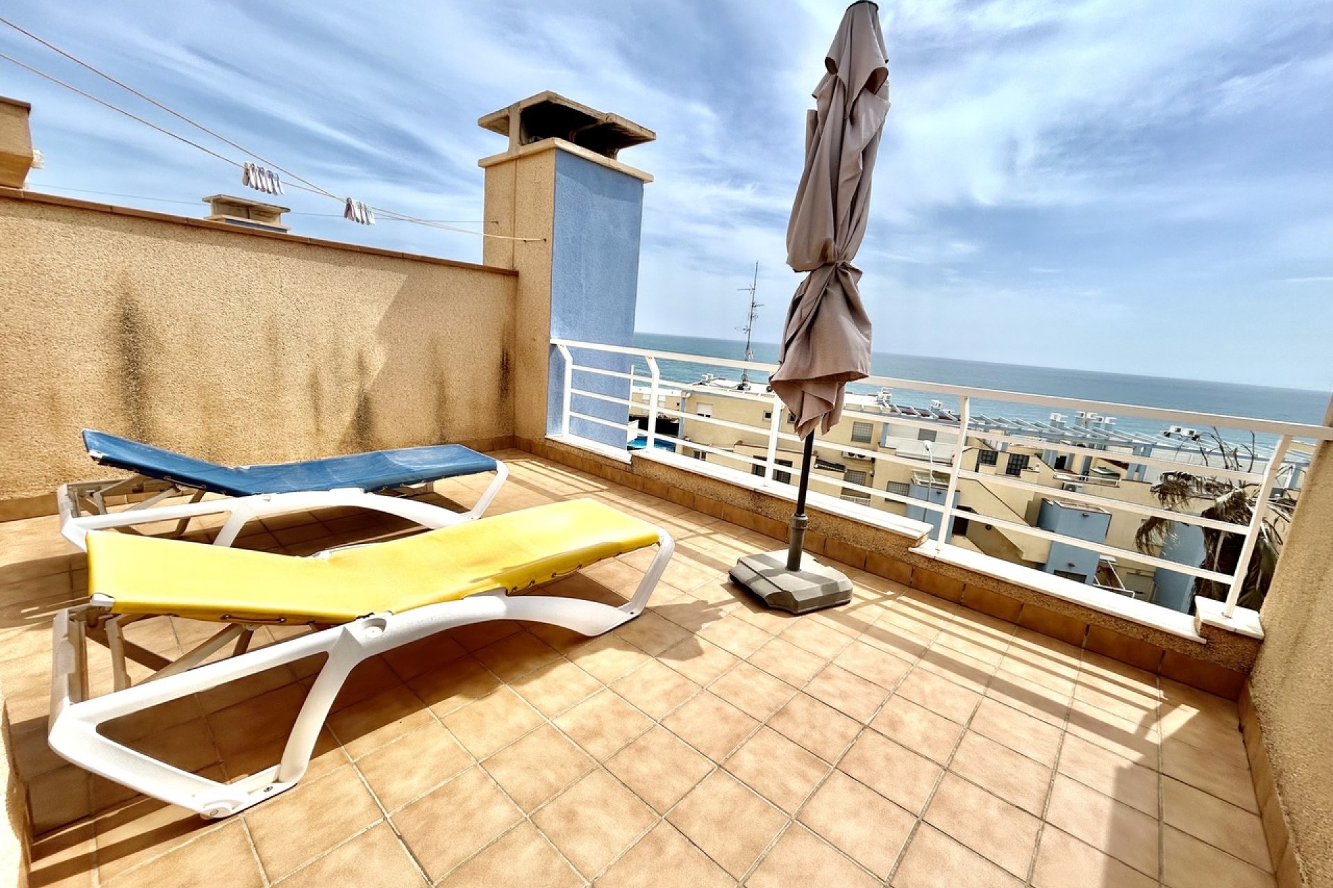 Herverkoop - Town House -
Cabo Roig - Costa Blanca
