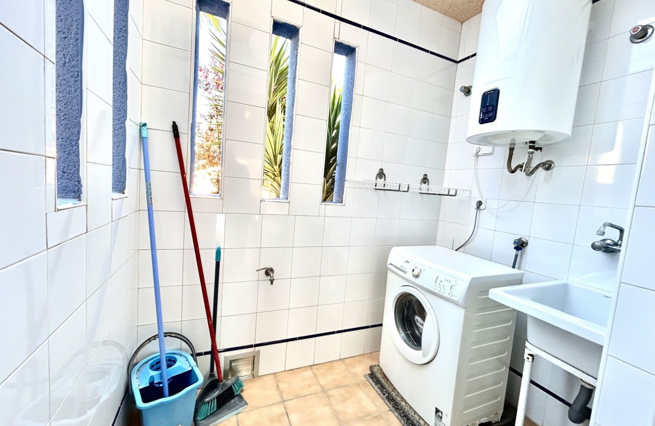 Herverkoop - Town House -
Cabo Roig - Costa Blanca