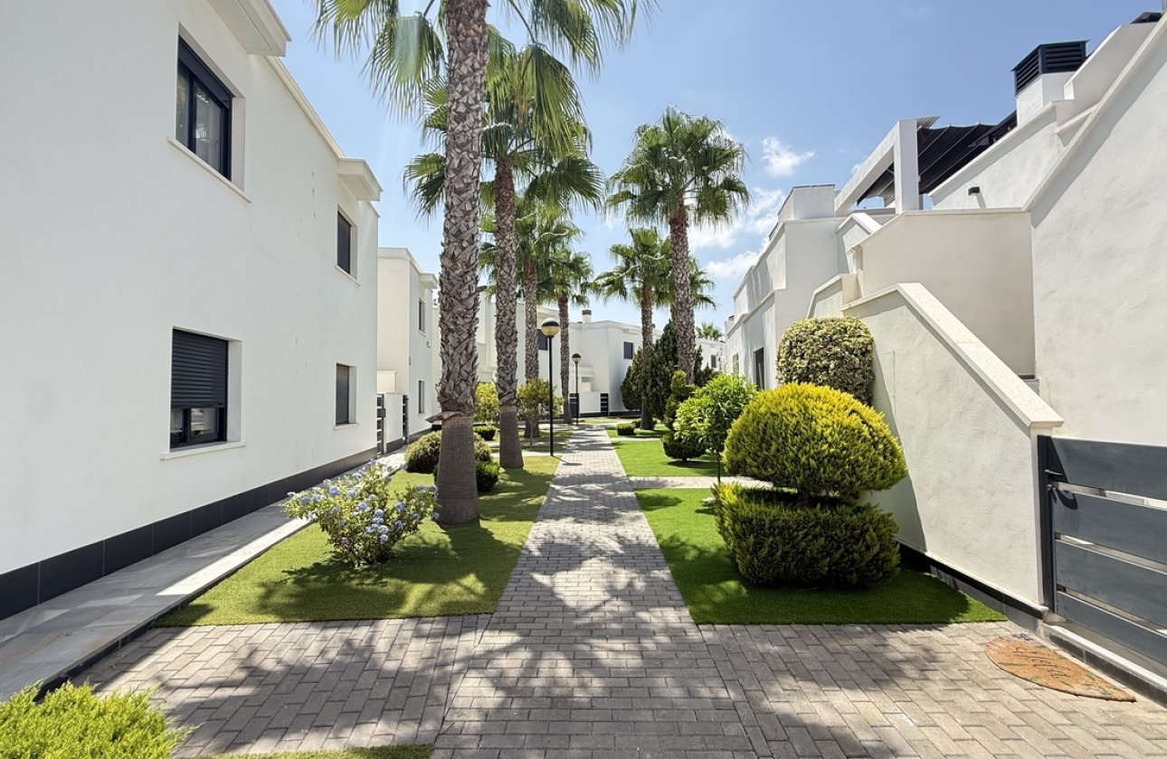 Herverkoop - Town House -
Cabo Roig - Costa Blanca