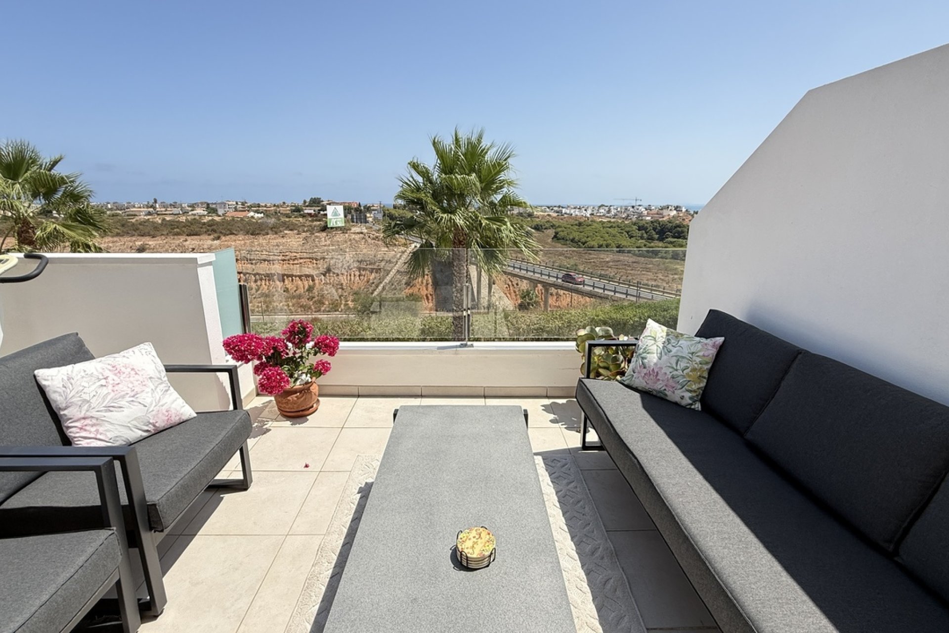 Herverkoop - Town House -
Cabo Roig - Costa Blanca