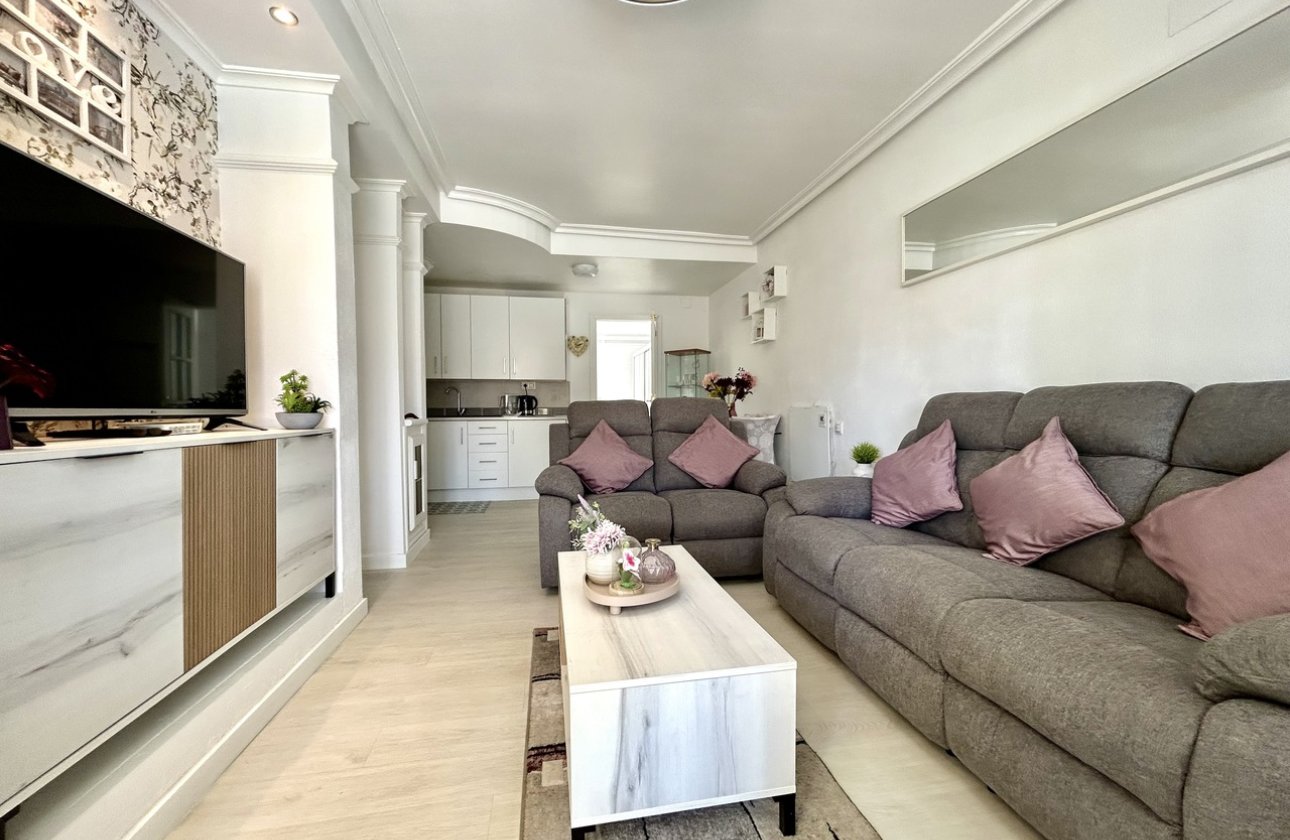 Herverkoop - Town House -
Cabo Roig - Costa Blanca