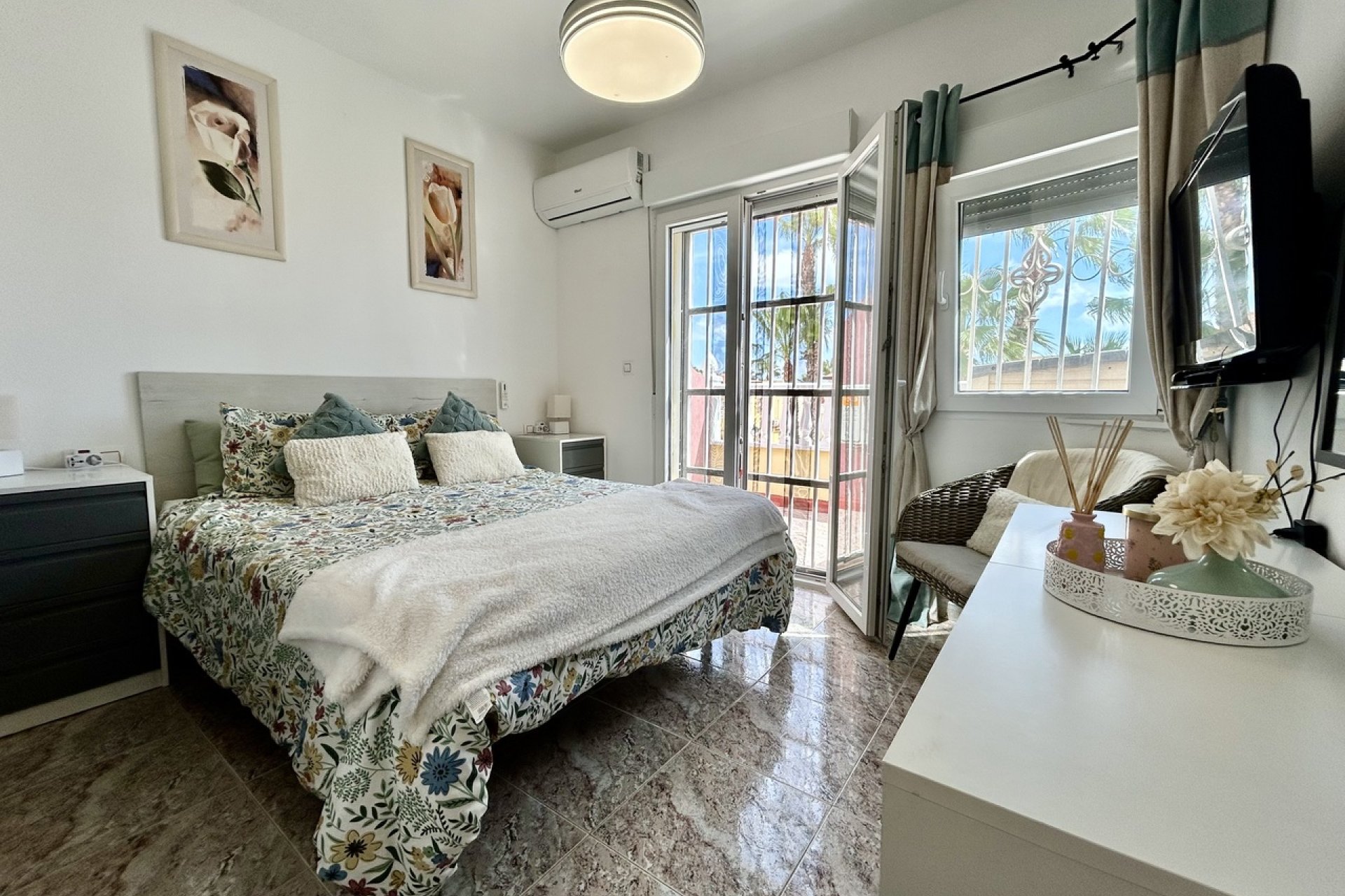 Herverkoop - Town House -
Cabo Roig - Costa Blanca
