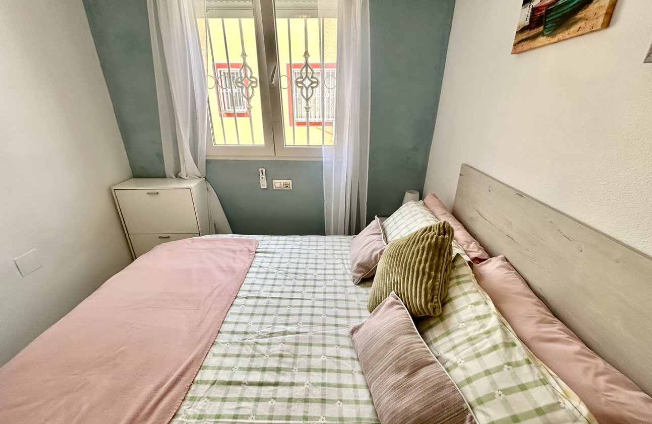 Herverkoop - Town House -
Cabo Roig - Costa Blanca
